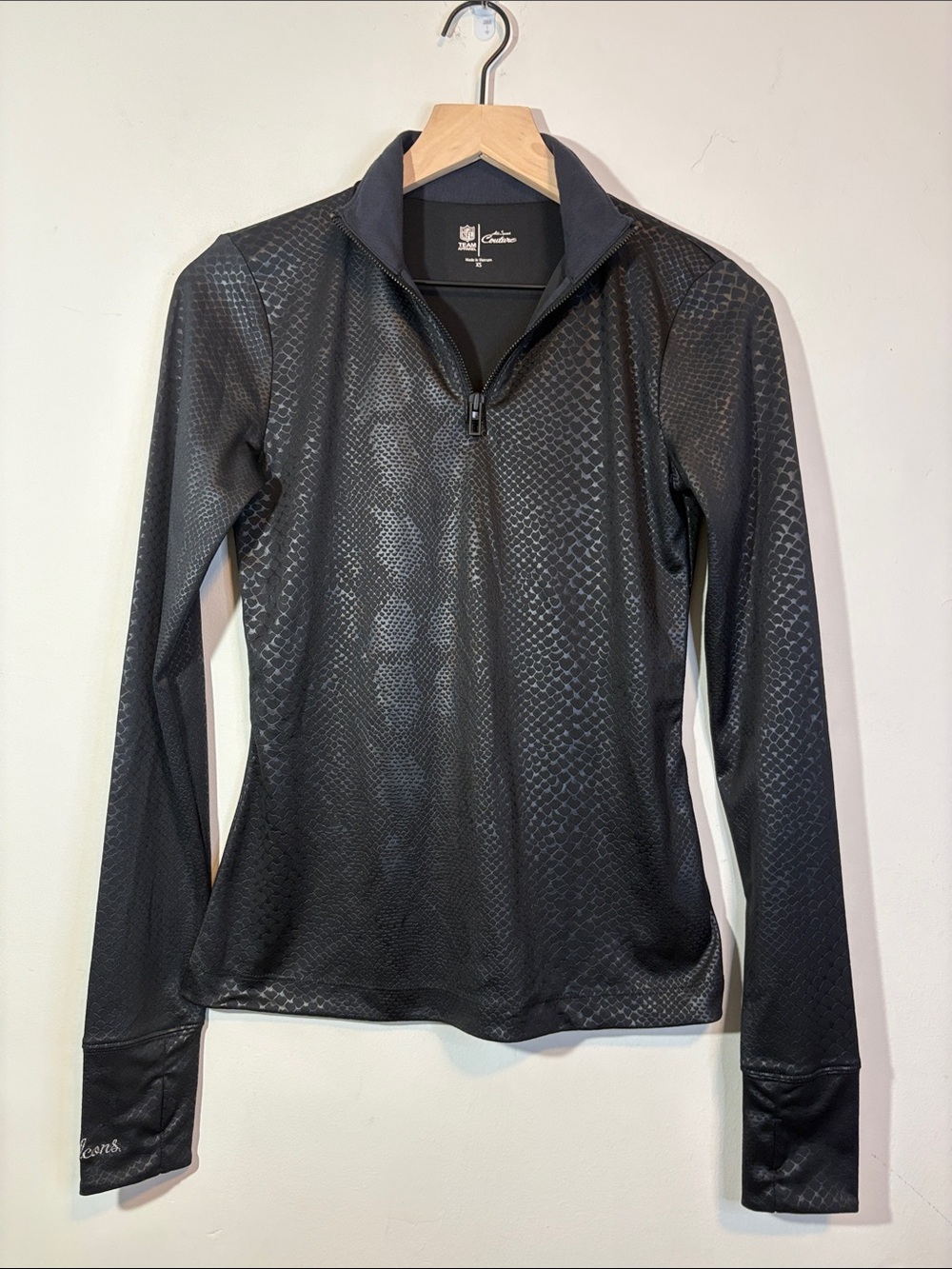 NFL Couture Atlanta Falcons Shiny Black Shimmer Snakeskin Fitted Quarter Zip XS